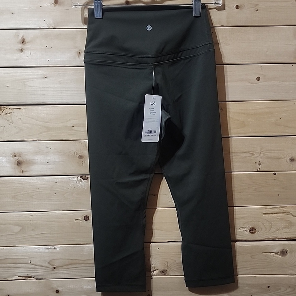 CRZ YOGA Capri Size US 0/2  NWT